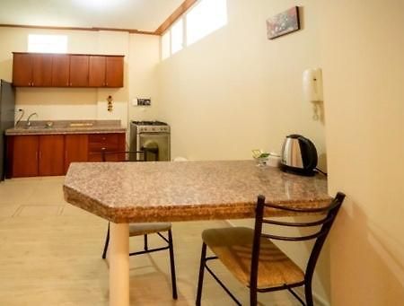 Tourist House Suites 2 Отавало Екстериор снимка